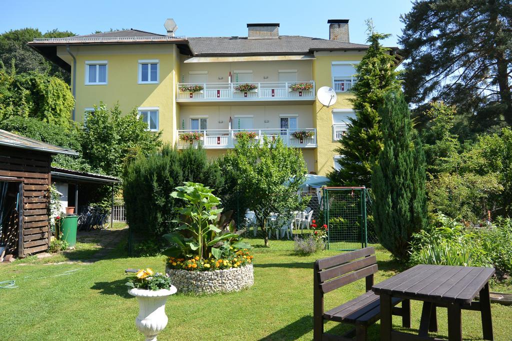 Kirchenwirt Otel Velden am Wörthersee Dış mekan fotoğraf